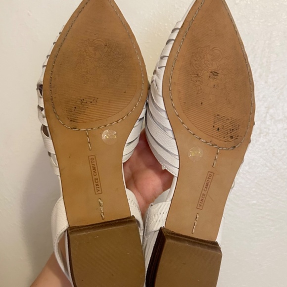 Vince Camuto white leather flats - Picture 5 of 5